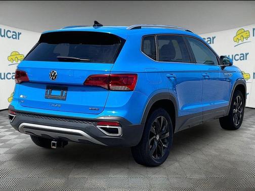 Cornflower Blue 2022 Volkswagen Taos 1.5T SE