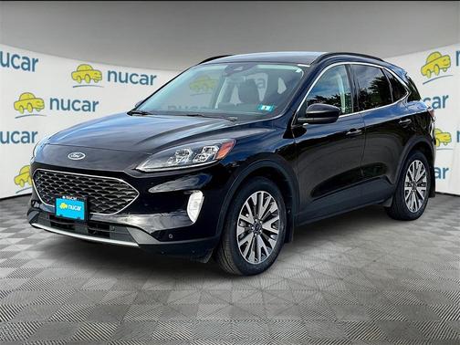 2022 Ford Escape Titanium Hybrid