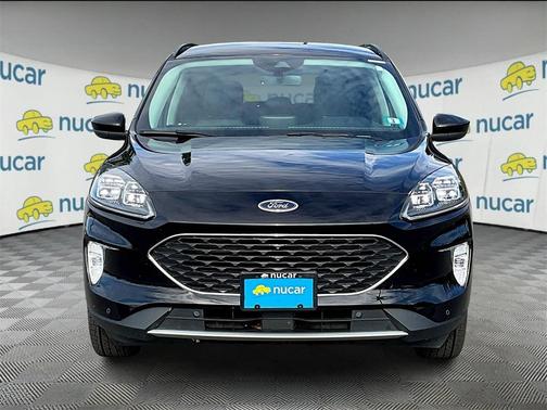 2022 Ford Escape Titanium Hybrid