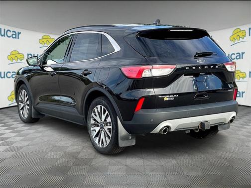 2022 Ford Escape Titanium Hybrid