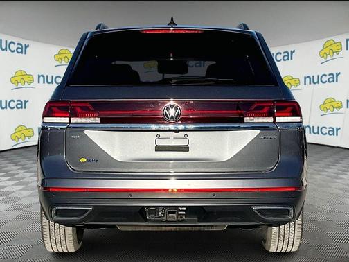 2025 Volkswagen Atlas 2.0T SE