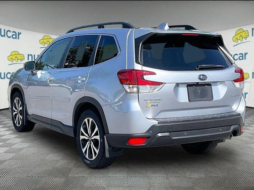 Ice Silver Metallic 2021 Subaru Forester Limited