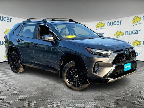 2022 Toyota RAV4 Hybrid SE