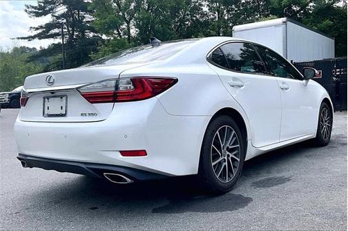 2017 Lexus ES 350 Base