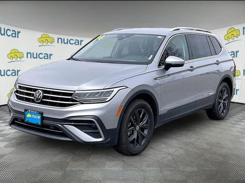 Pyrite Silver Metallic 2024 Volkswagen Tiguan 2.0T SE