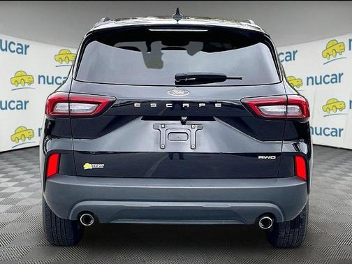 Black 2025 Ford Escape ST-Line Select