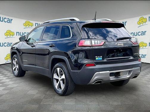 Black 2021 Jeep Cherokee Limited