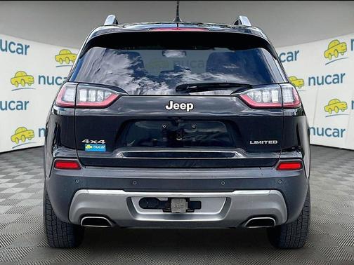 Black 2021 Jeep Cherokee Limited
