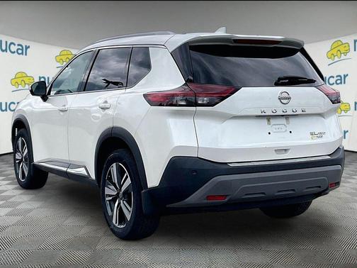 White 2021 Nissan Rogue SL