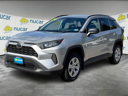 2020 Toyota RAV4 LE