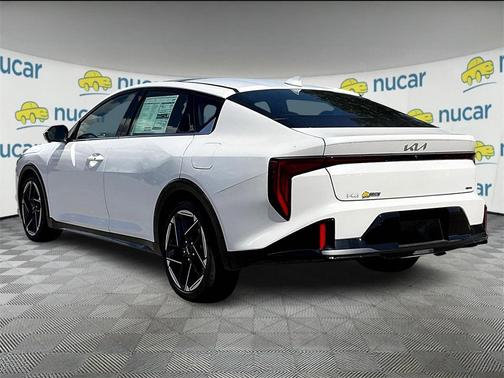 2025 Kia K4 GT-Line