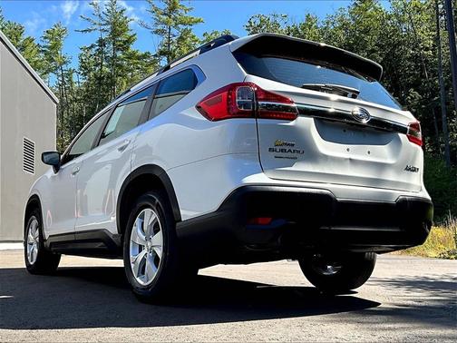 2022 Subaru Ascent Base 8-Passenger