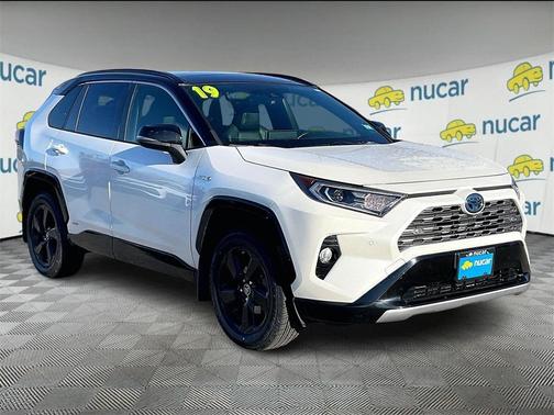 2019 Toyota RAV4 Hybrid XSE
