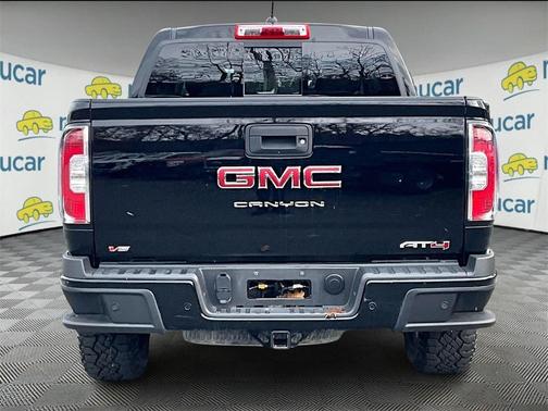 2022 GMC Canyon AT4 w/Leather