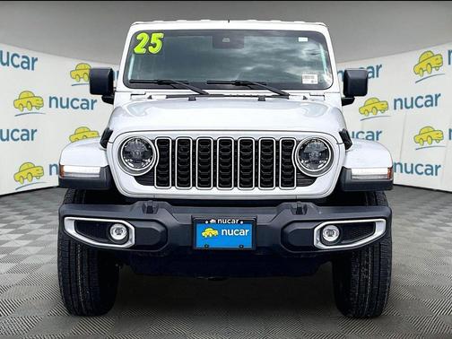 White 2025 Jeep Wrangler Sahara