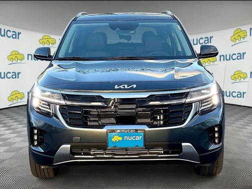 Gray 2026 Kia Seltos SX