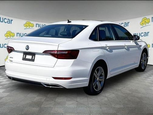 Pure White 2021 Volkswagen Jetta 1.4T R-Line