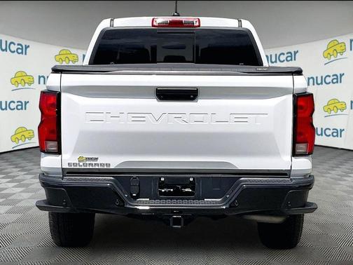 White 2024 Chevrolet Colorado Z71