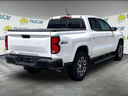White 2024 Chevrolet Colorado Z71