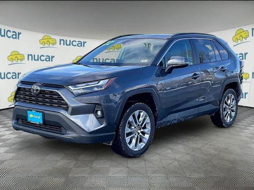 2022 Toyota RAV4 XLE Premium