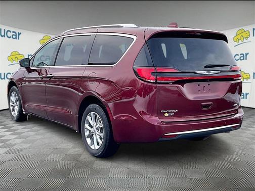 2021 Chrysler Pacifica Touring-L