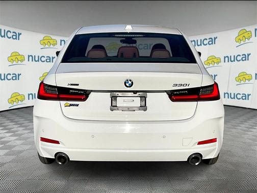2023 BMW 330 i xDrive
