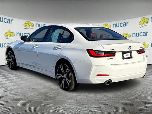 2023 BMW 330 i xDrive
