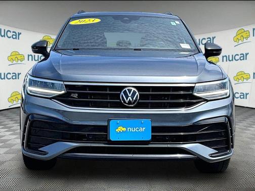 Platinum Gray Metallic 2023 Volkswagen Tiguan 2.0T SE R-Line Black