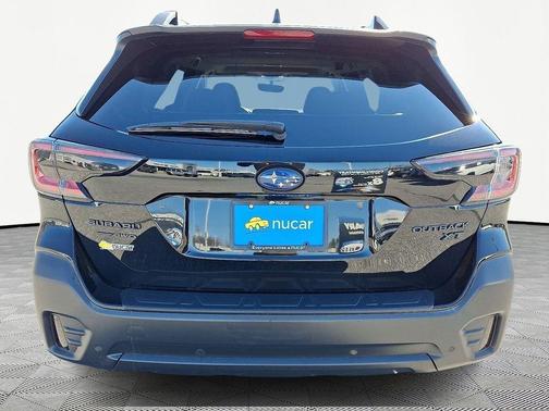 Crystal Black Silica 2022 Subaru Outback Onyx Edition XT