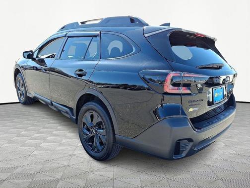 Crystal Black Silica 2022 Subaru Outback Onyx Edition XT