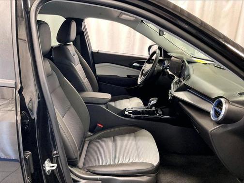 Black 2025 Chevrolet Trax LT
