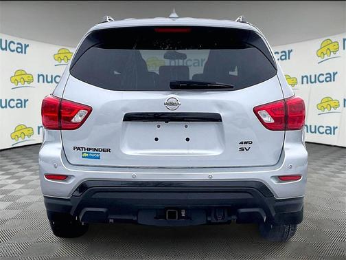 2020 Nissan Pathfinder SV