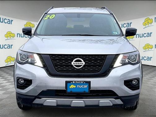 2020 Nissan Pathfinder SV