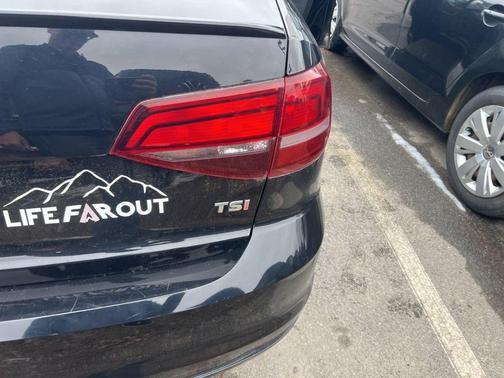 Black 2016 Volkswagen Jetta 1.8T Sport