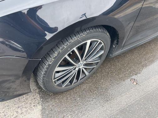 Black 2016 Volkswagen Jetta 1.8T Sport