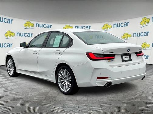 2023 BMW 330 i xDrive