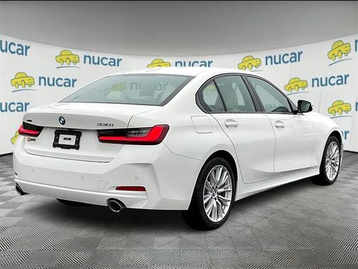 2023 BMW 330 i xDrive