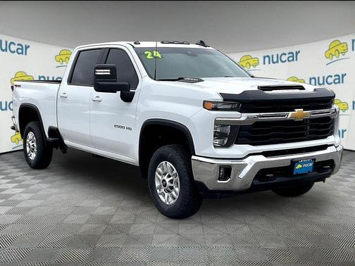 White 2024 Chevrolet Silverado 2500 LT