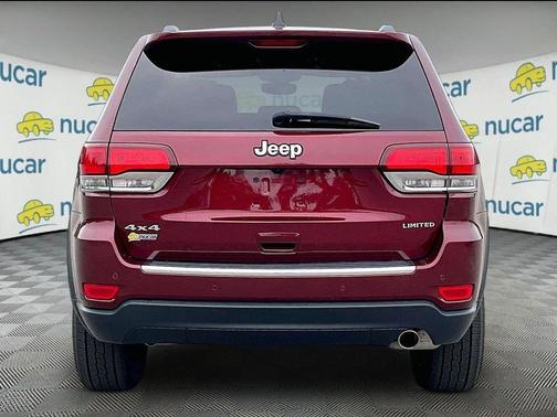 Red 2022 Jeep Grand Cherokee WK Limited