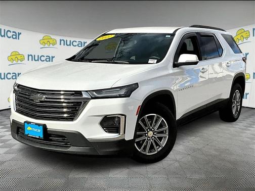 2022 Chevrolet Traverse LT Cloth