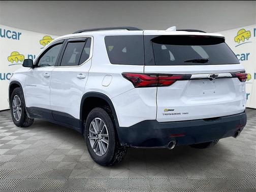 2022 Chevrolet Traverse LT Cloth