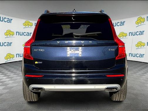 2019 Volvo XC90 T6 Momentum