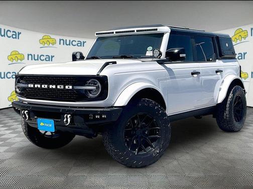 White 2023 Ford Bronco Badlands