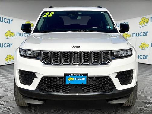 2022 Jeep Grand Cherokee Laredo