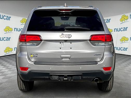 2020 Jeep Grand Cherokee Laredo