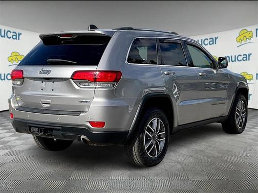 2020 Jeep Grand Cherokee Laredo
