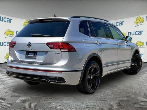 Pyrite Silver Metallic 2023 Volkswagen Tiguan 2.0T SE R-Line Black