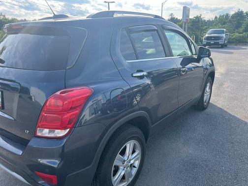 Blue 2019 Chevrolet Trax LT