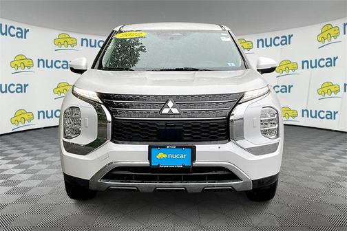 2022 Mitsubishi Outlander ES