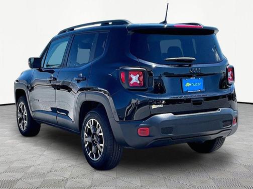 Black 2023 Jeep Renegade Latitude